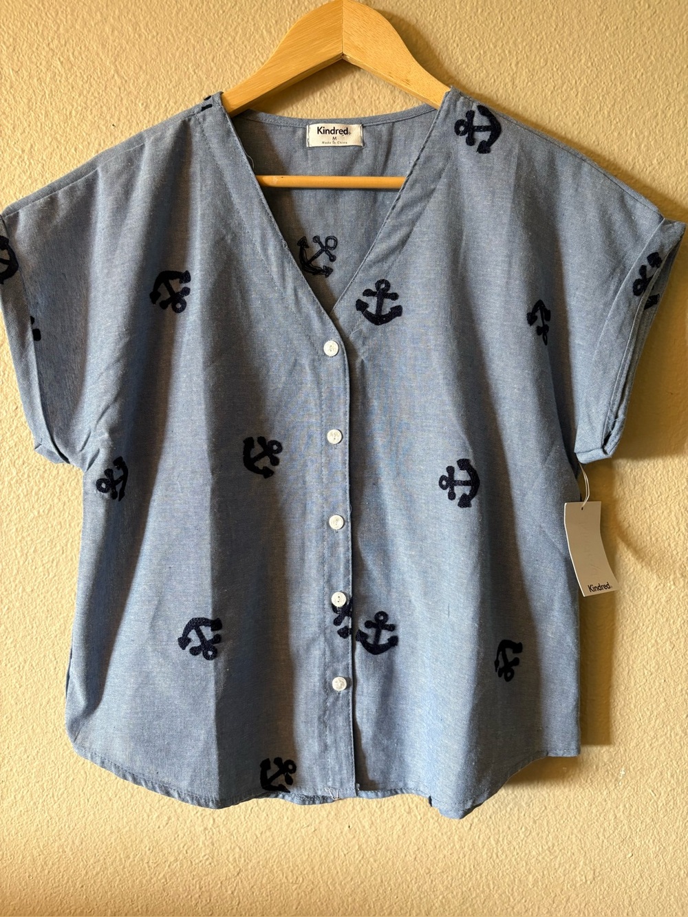Kindred NWT Blue Embroidered Anchor Button Down Top Cap Sleeve Medium